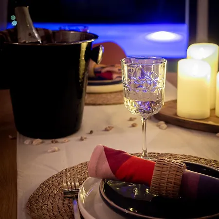 Romantique Avec Jacuzzi Privatif *